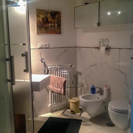 Luminosa Vista Piramide Róma