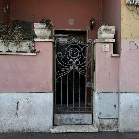 Panzió Luminosa Vista Piramide Róma